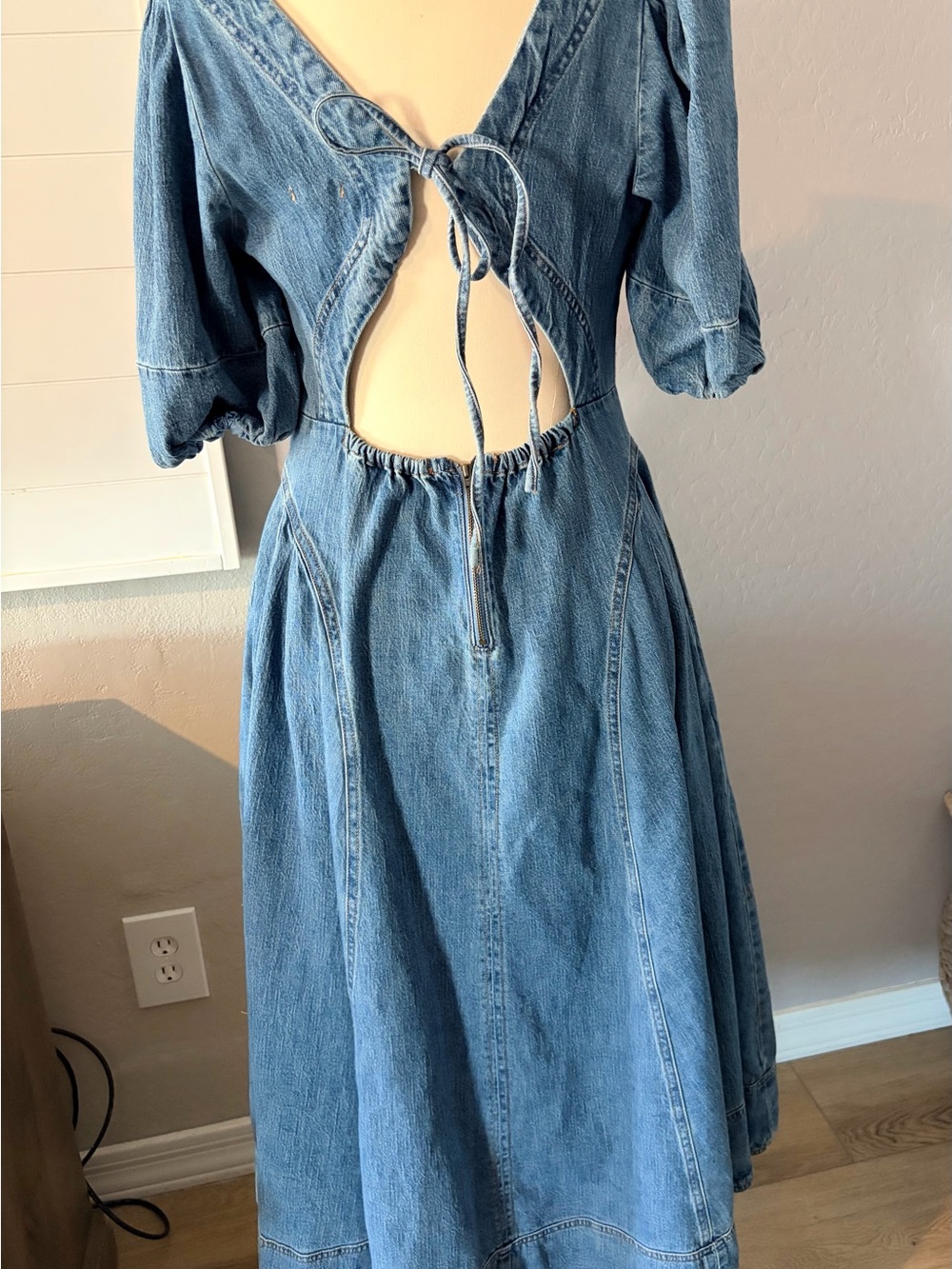 Pilcro Denim Puff-Sleeve Midi Dress - Blue - Picture 5 of 7